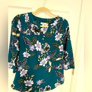Beautiful green and blue floral dress blouse size small